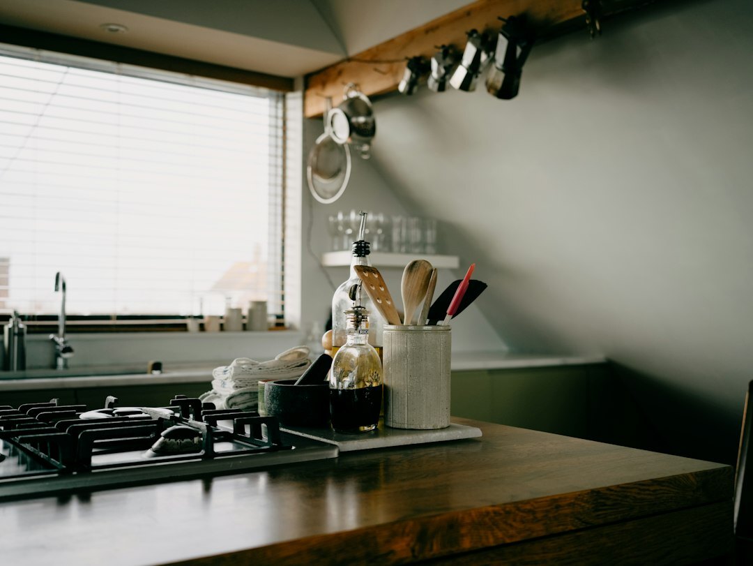 tidy kitchen counter
